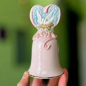 VTG Elegant Dainty Dove AVON Pink Bell Cottage Ceramic Painted Decorative Accent
